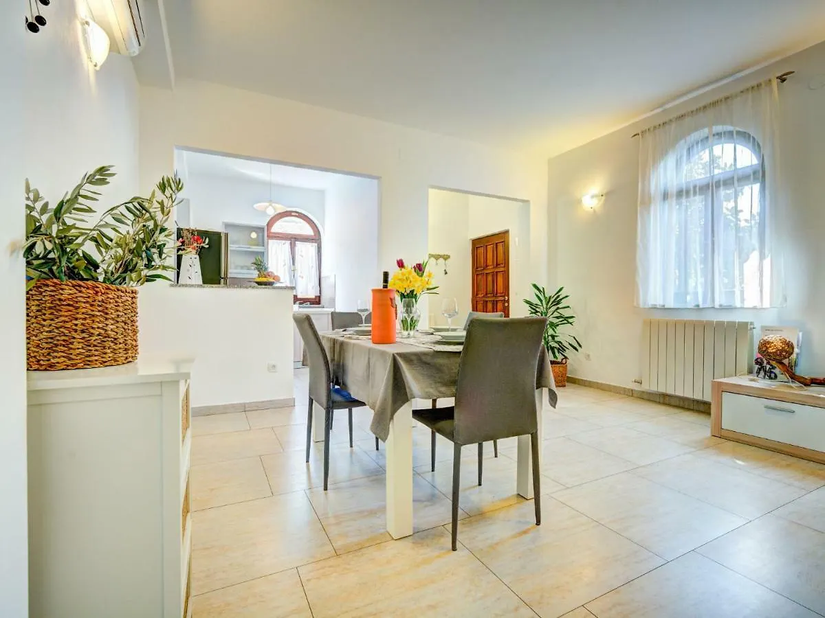 Apartment Nilia Croatia